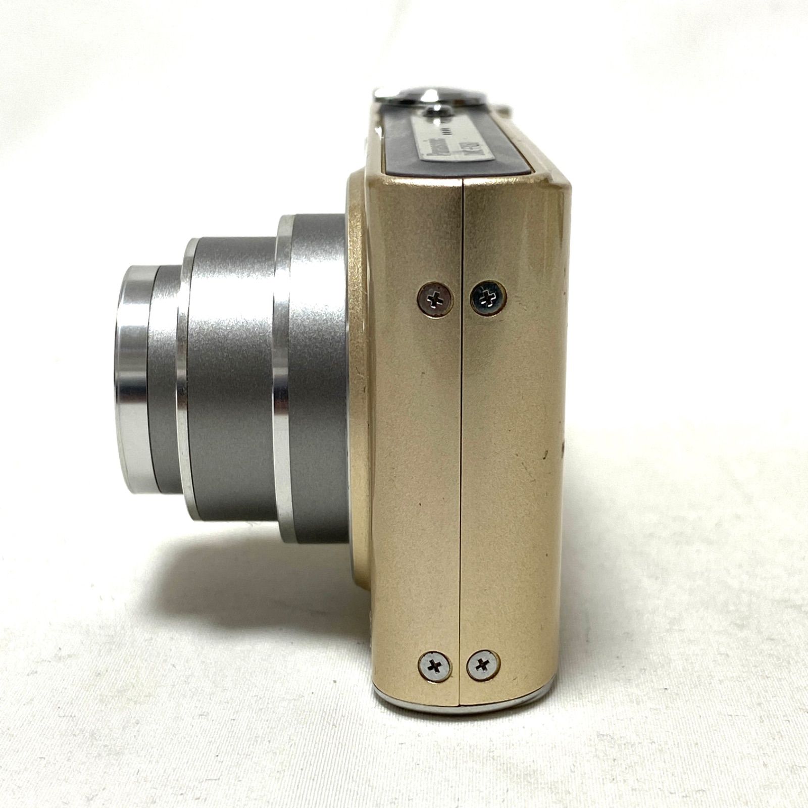 【送料無料・中古】Panasonic　デジカメ DMC-FX60 ゴールド 本体 Panasonic LUMIX DMC-FX60 ゴールド コンパクトデジタルカメラ 12 MEGA