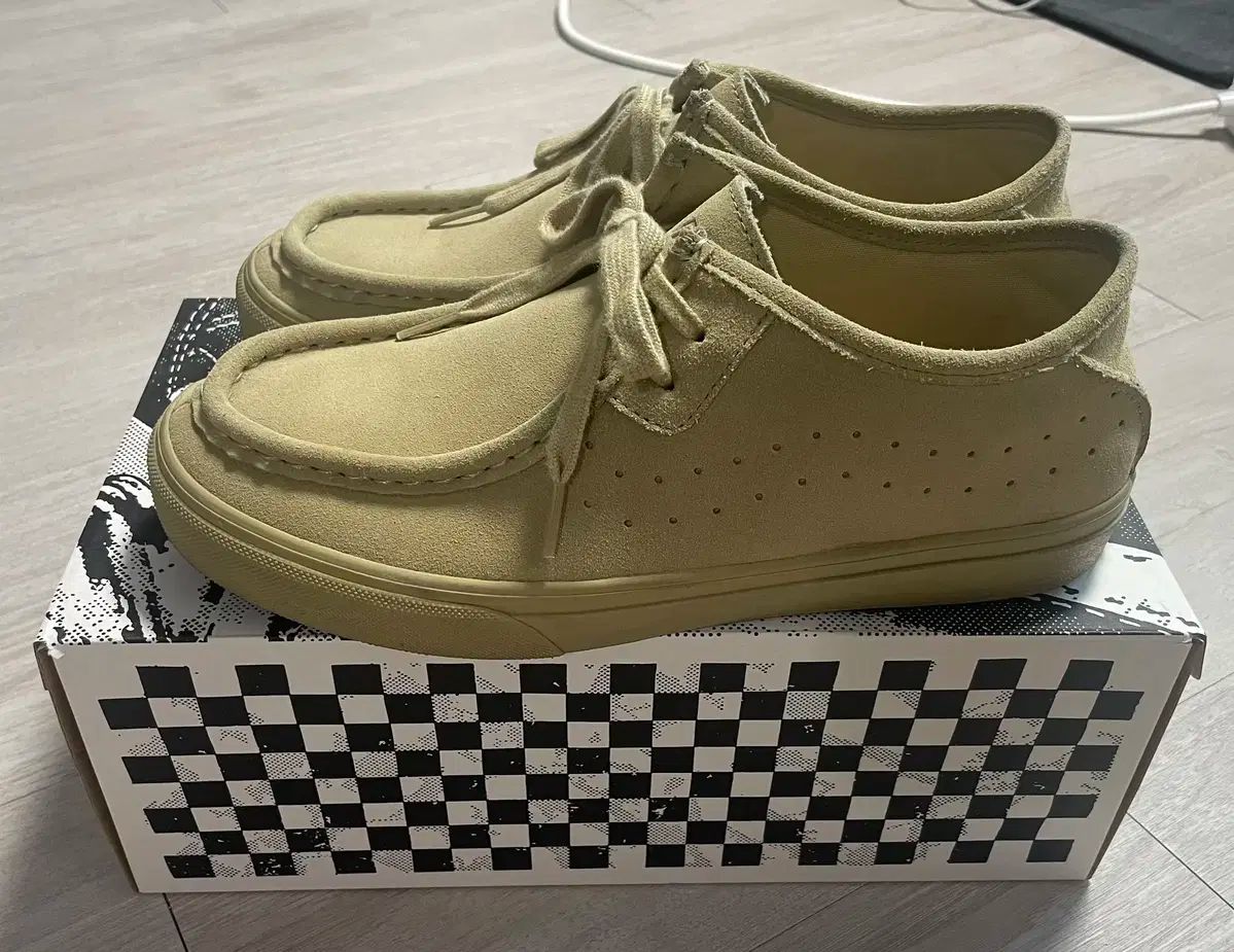 VANS ヴァンズ カーバー ロー サンド ベージュ 27.5cm サイズ