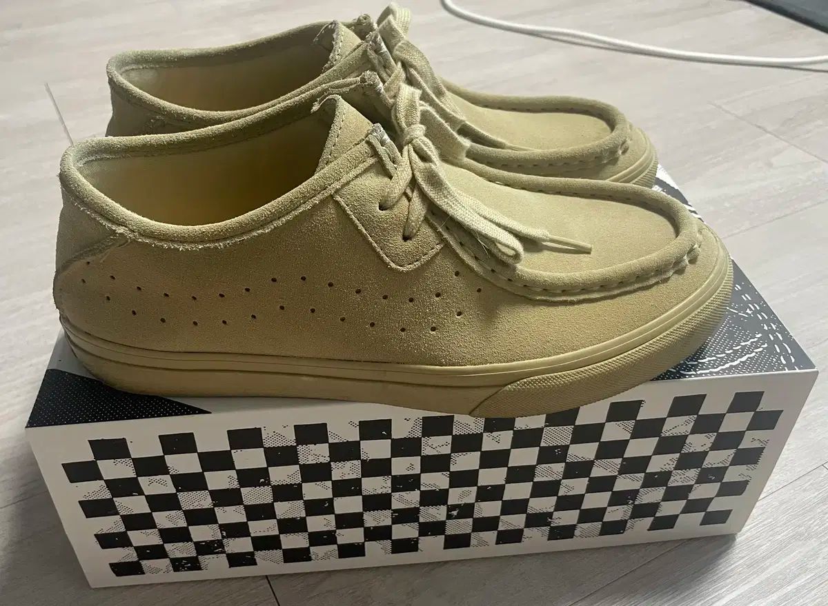 VANS ヴァンズ カーバー ロー サンド ベージュ 27.5cm サイズ