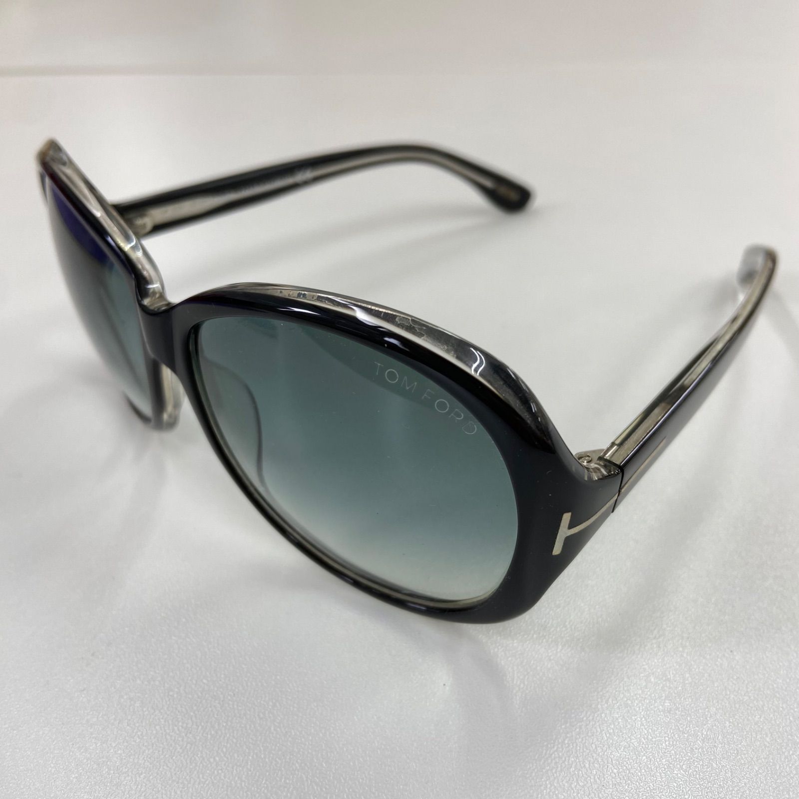 緊急入荷！ TOM FORD トムフォード サングラス ブラック オーバーサイズ レディース