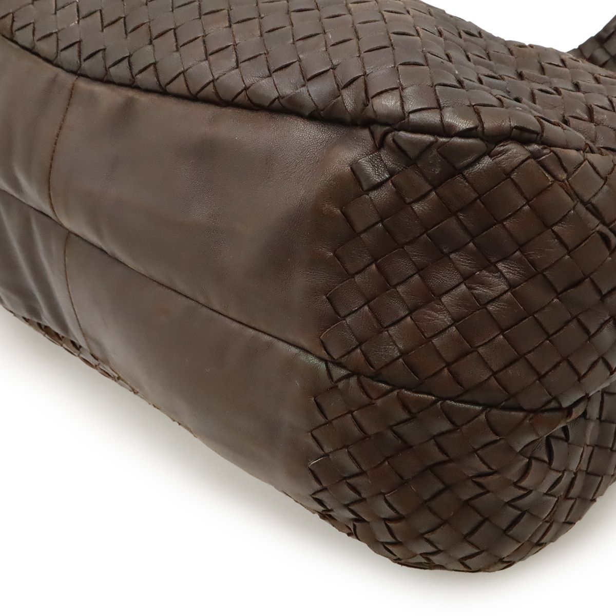 開発する BOTTEGA VENETA ボッテガ ヴェネタ ボッテガベネタ イントレチャート カンパーナ ラージ ショルダーバッグ ラムスキン ブラウン 茶 124864