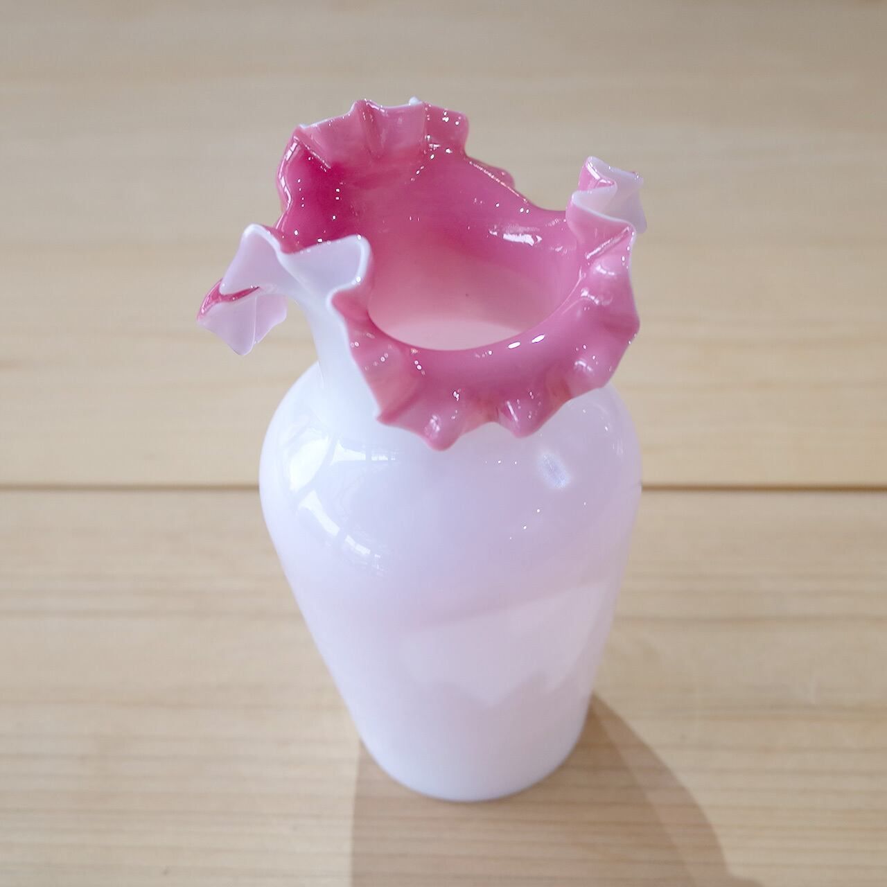 Flower vase Blown glass Pink 大正時代 大正ガラス 吹きガラスト 花瓶 
