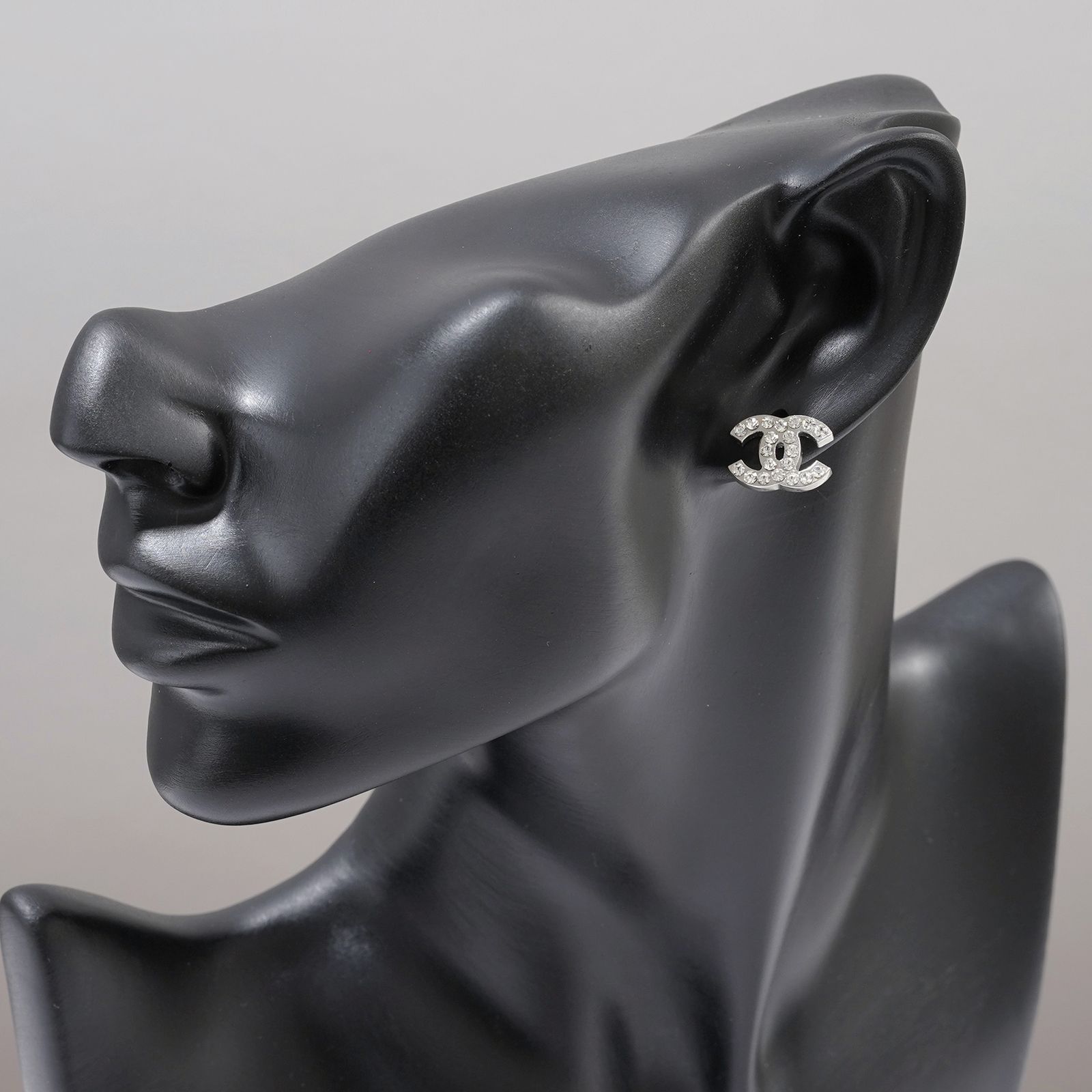 CHANEL ココ ラインストーン シルバー ピアス 06 V