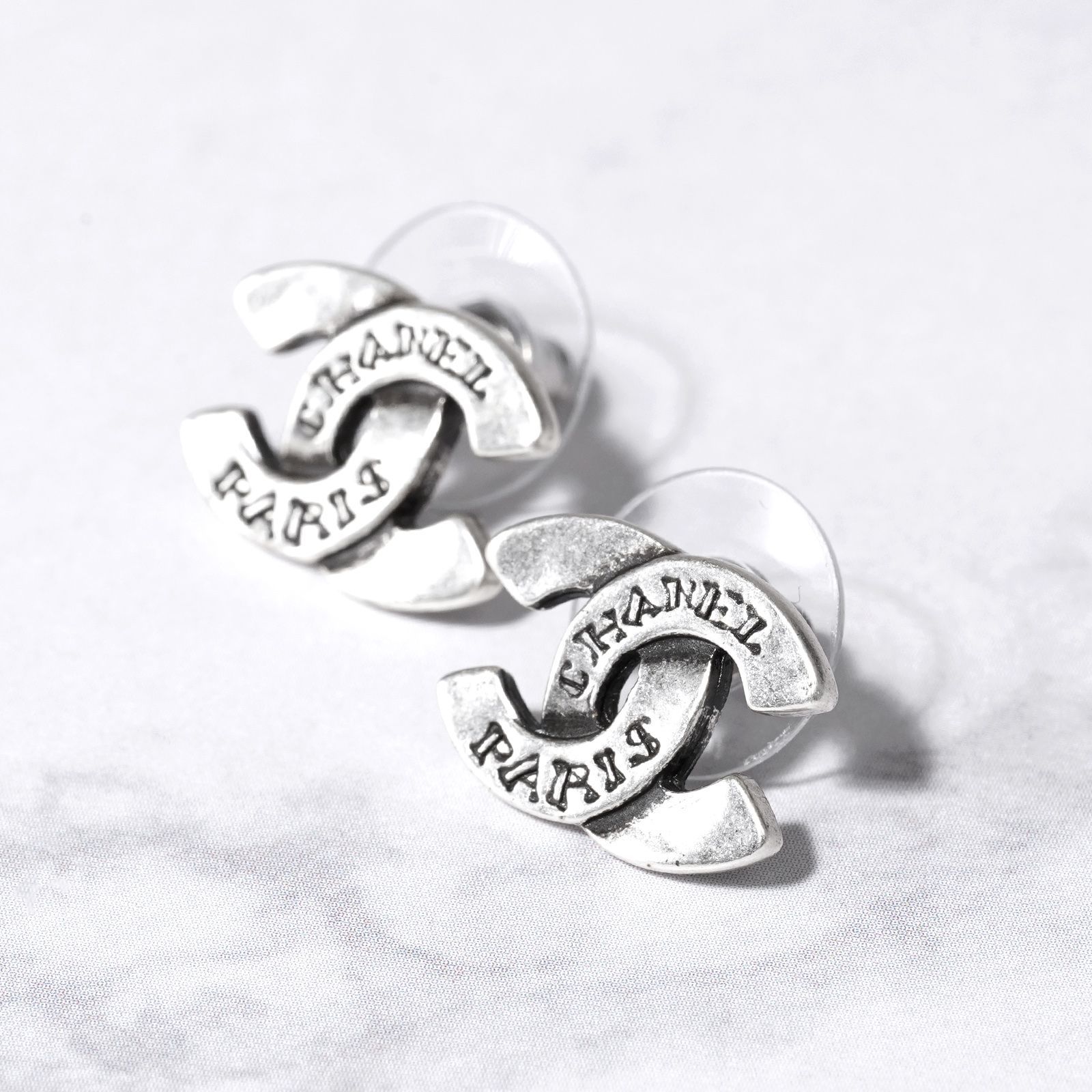 CHANEL ココマーク A13029 シルバー ピアス 99A