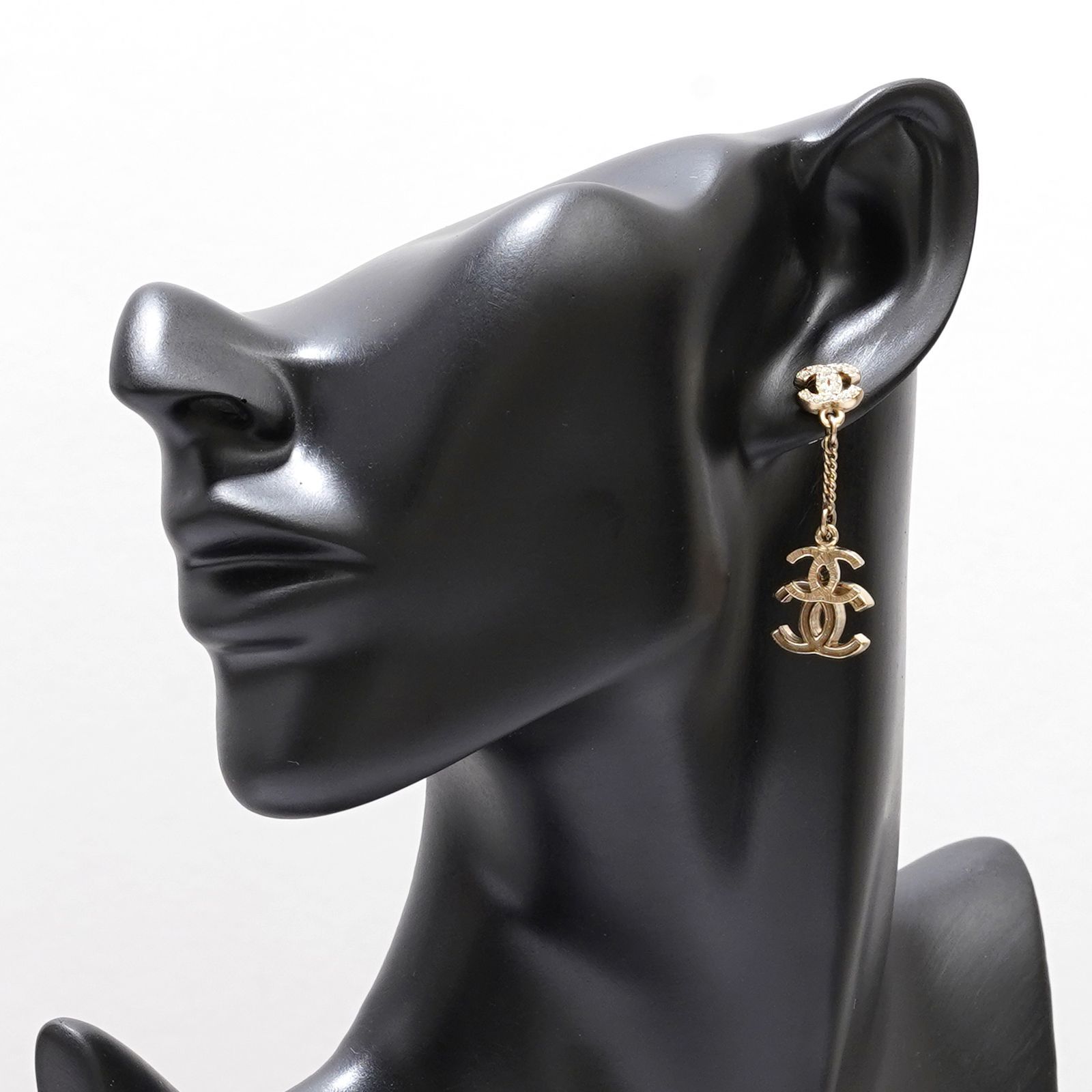 CHANEL 2009 トリプル ココマーク ピアス 09 A