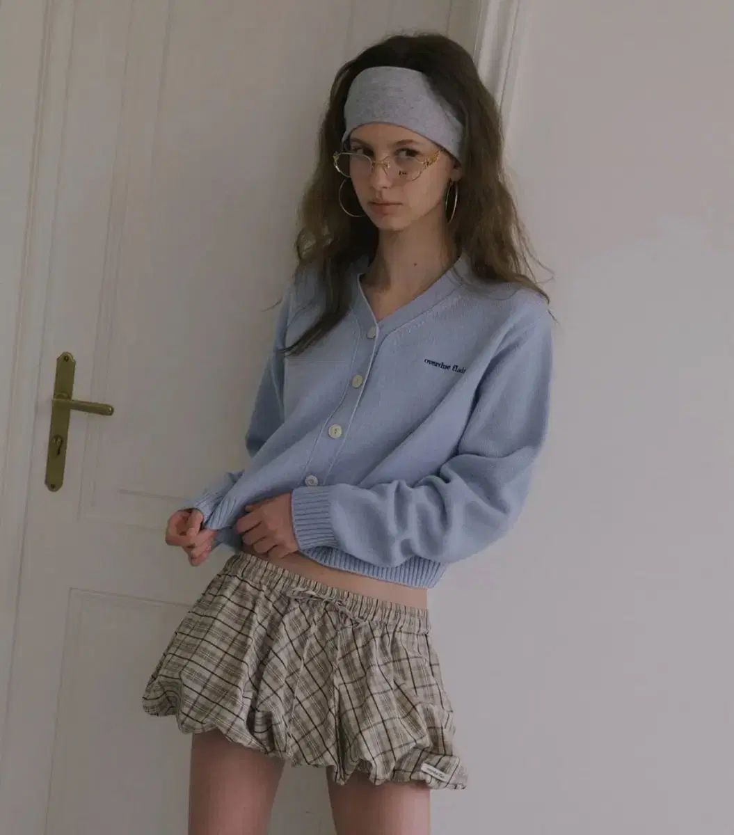 オーバーデューフ ウール Vネック カーディガン ベイビーブルー