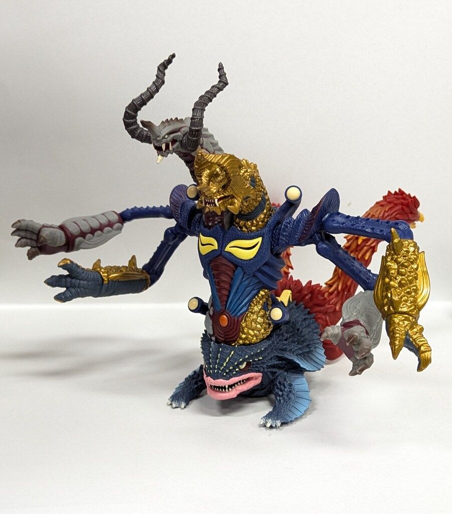 バンダイ ウルトラ怪獣シリーズ2008MOVIE 究極合体怪獣ギガキマイラ