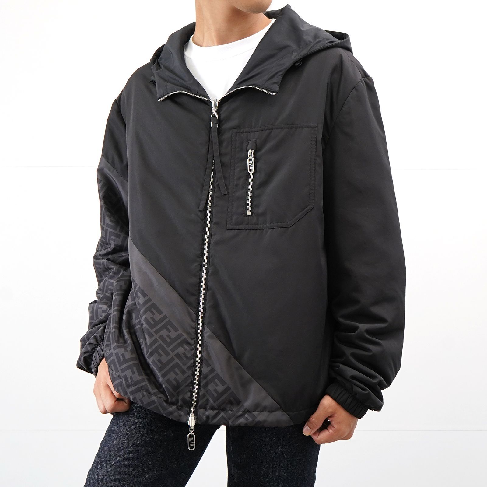 FENDI リバーシブル ダウンジャケット FAA917