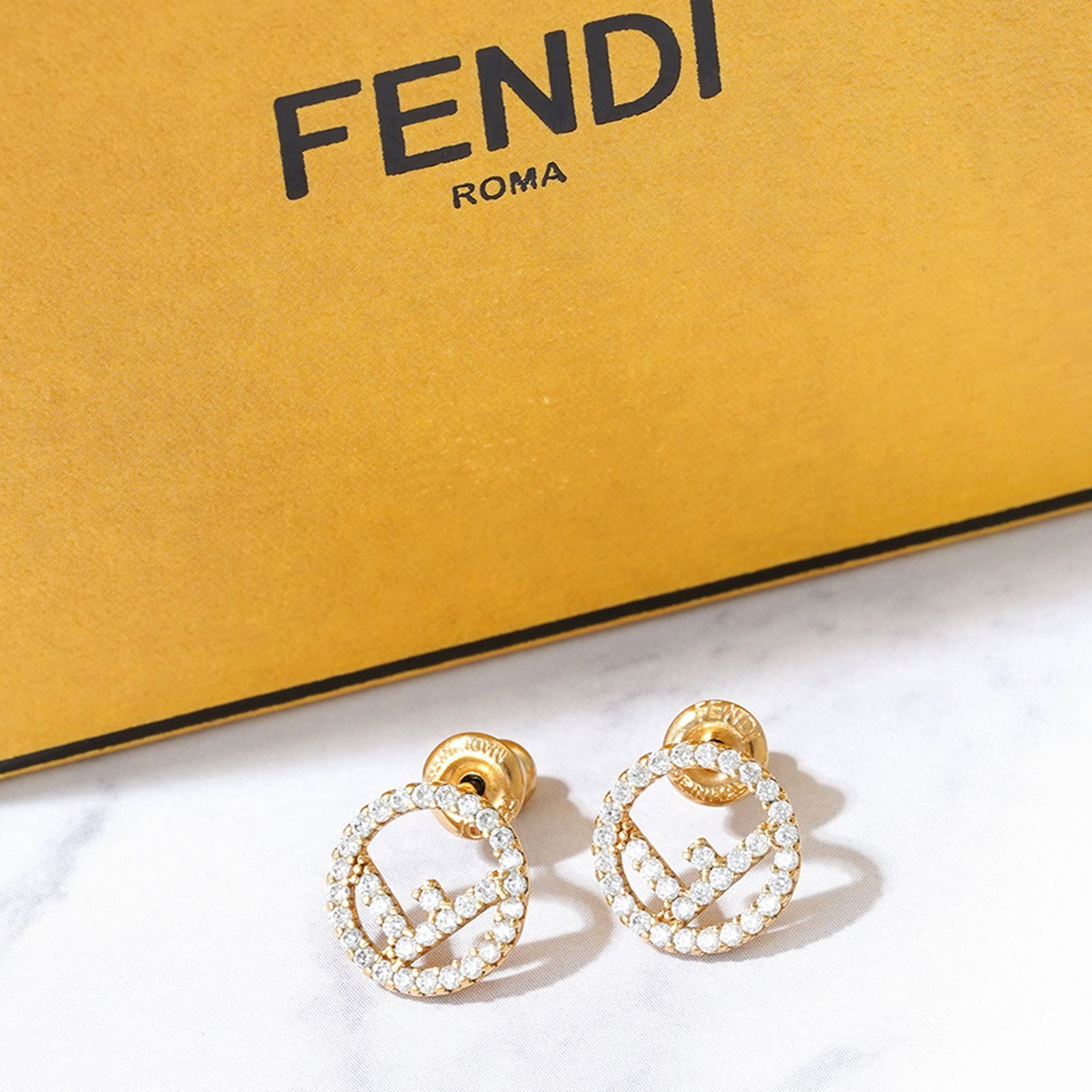 FENDI ピアス F IS FENDI ゴールド 8AG738