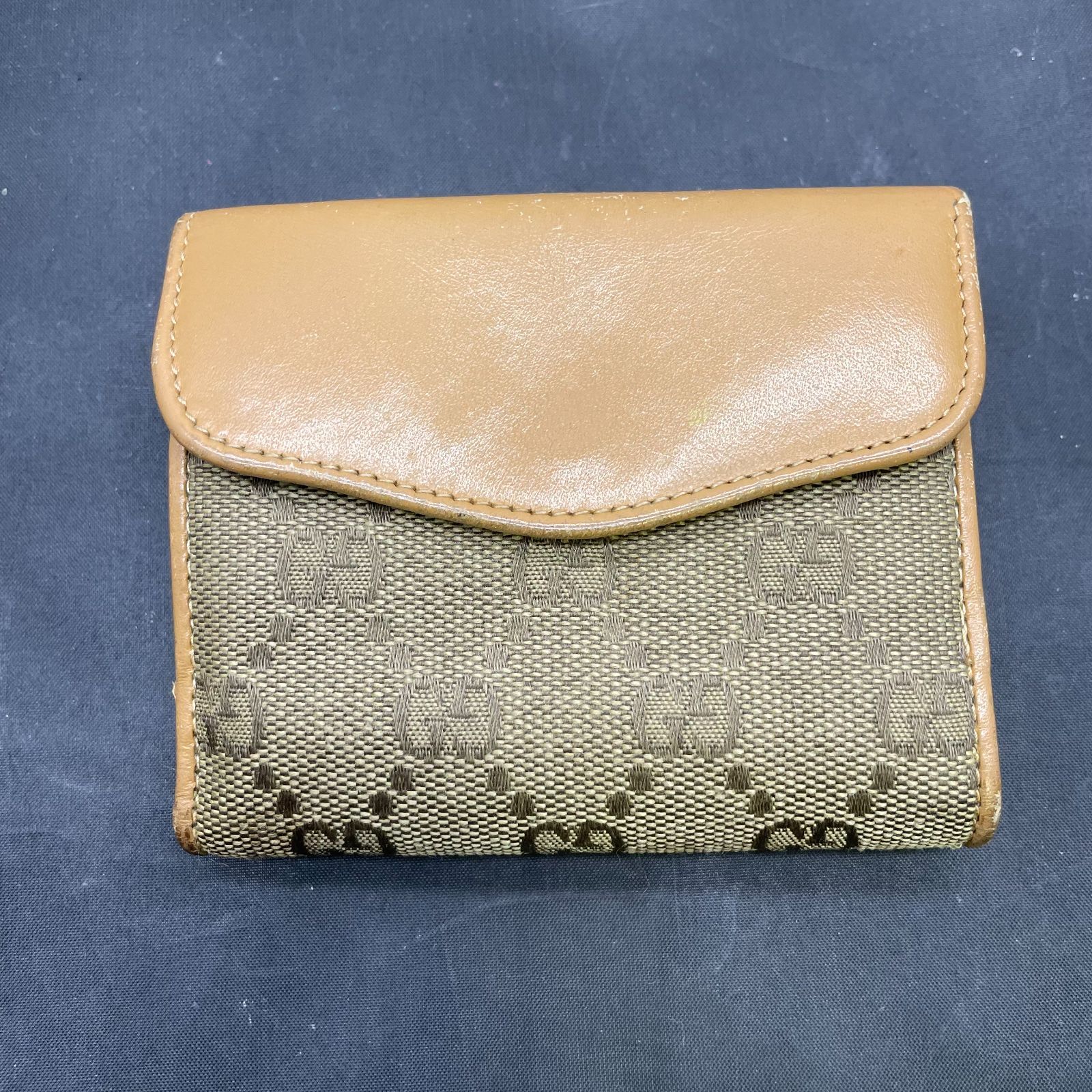 グッチ 二つ折り財布 B25111163