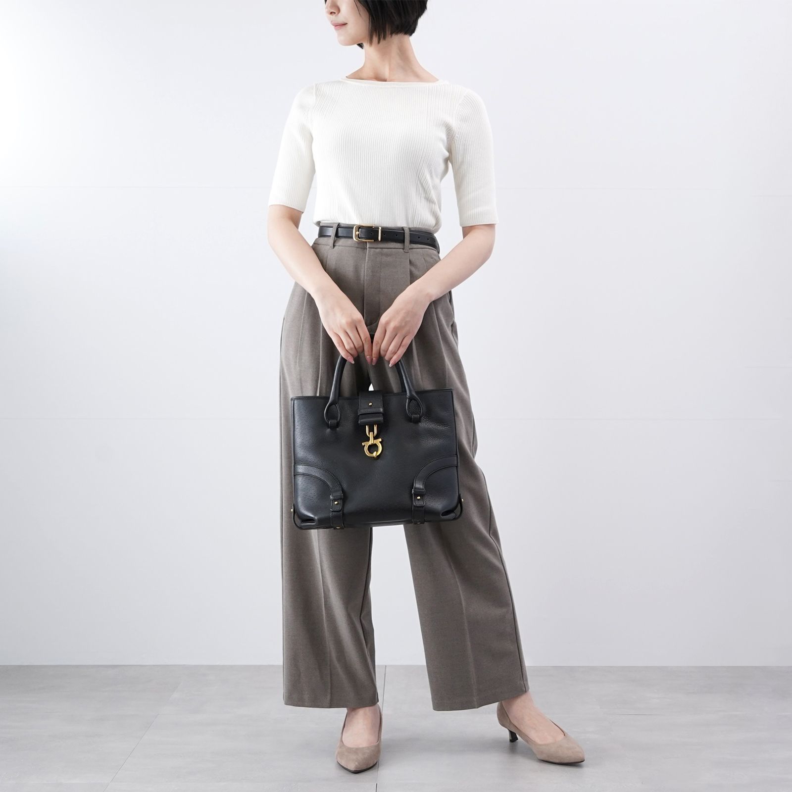 FERRAGAMO フェラガモ ガンチーニ トートバッグ レザー ブラック