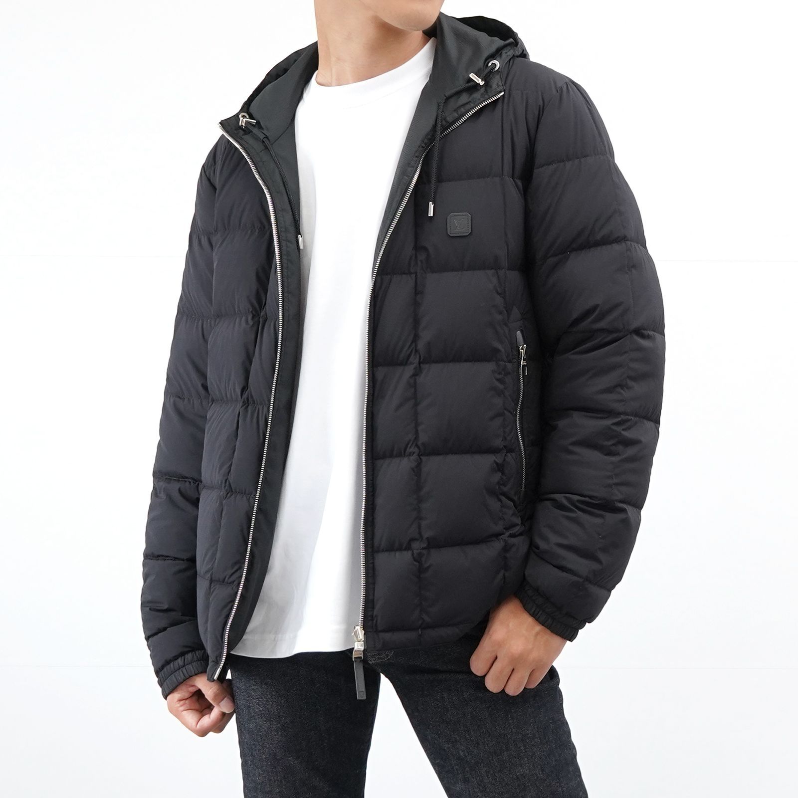 新品同様＋】Louis Vuitton LV リバーシブル ダウンジャケット - メルカリ