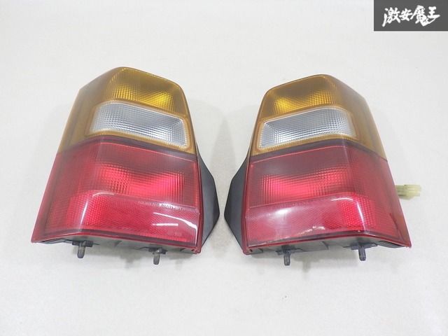 ☆希少☆HA11Sアルトワークス☆ 赤白テールライト 左右セット☆ ☆希少☆HA11Sアルトワークス☆ 赤白テールライト 左右セット☆