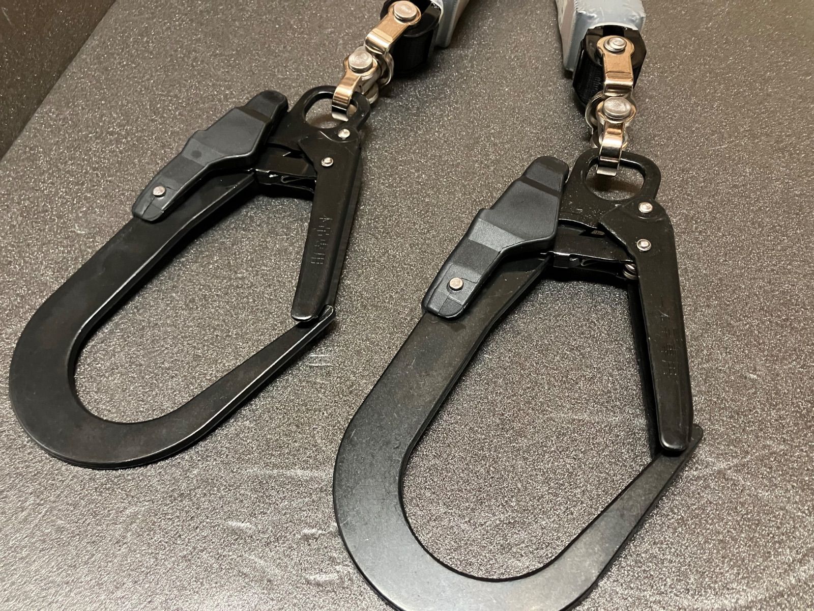 ポリマーギヤ ハーネス用 ランヤード 左右セットHWDRNC-M-51S 新規格 ブラックフック