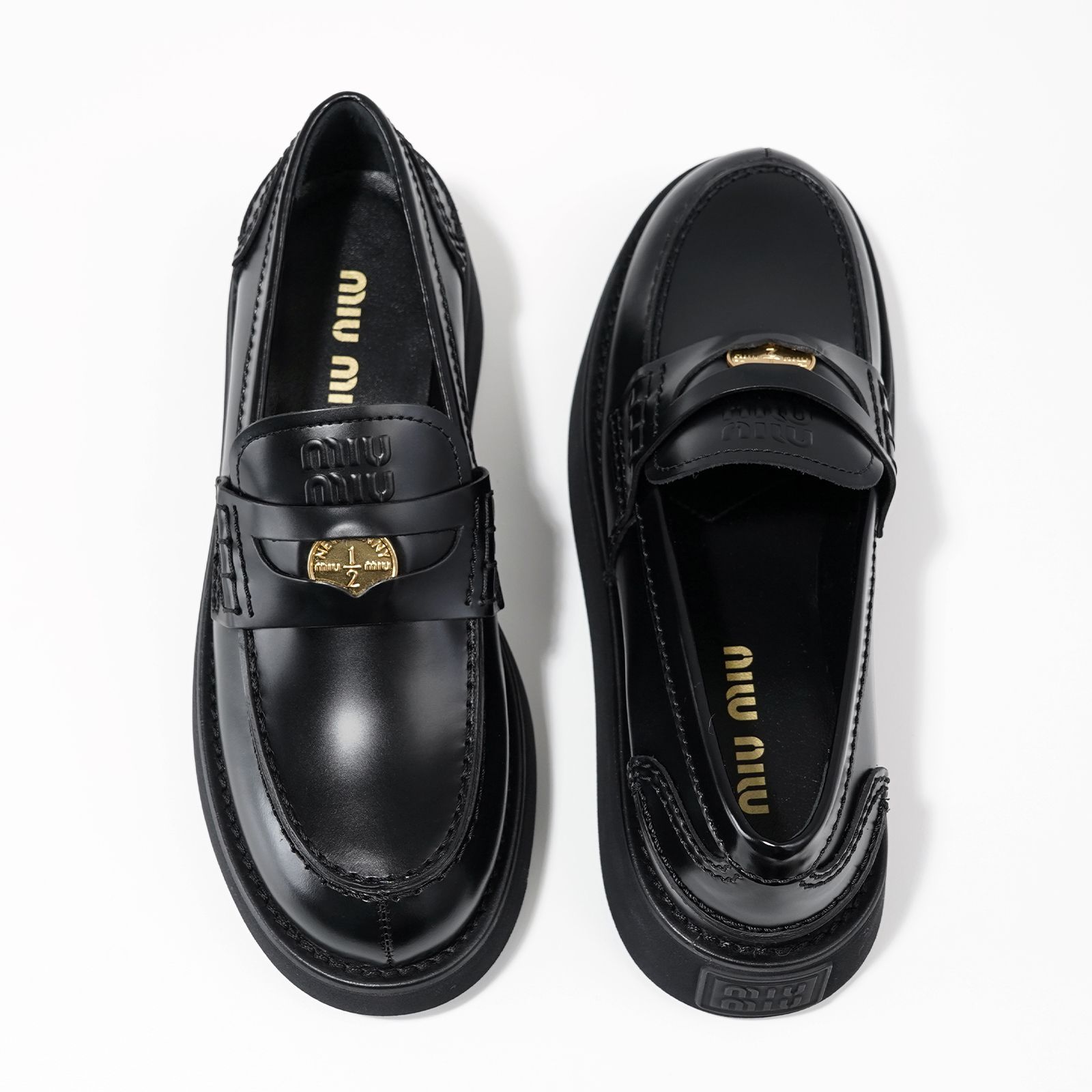 MiuMiu ブラッシュドレザー ローファー 5 D 175 E