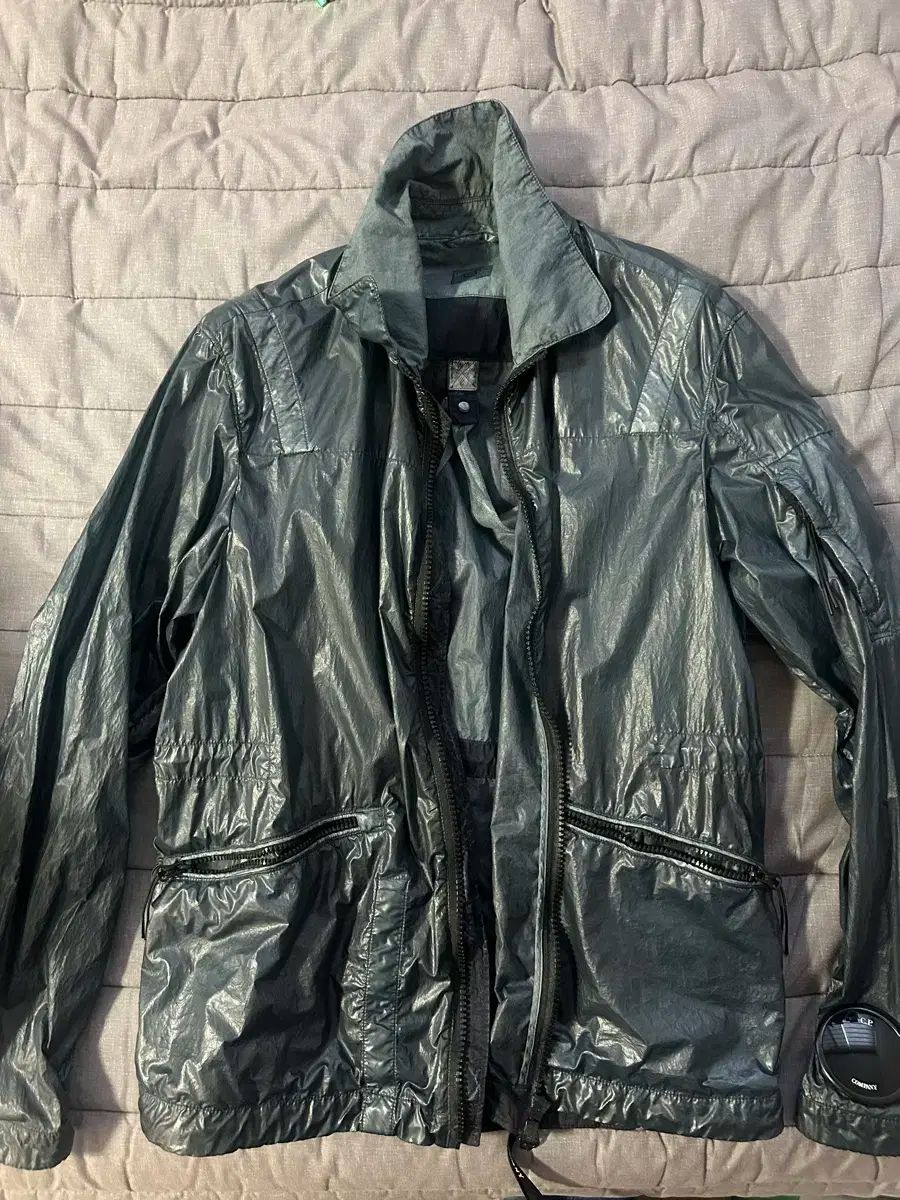 C P カンパニー フード レンズ ジャケット