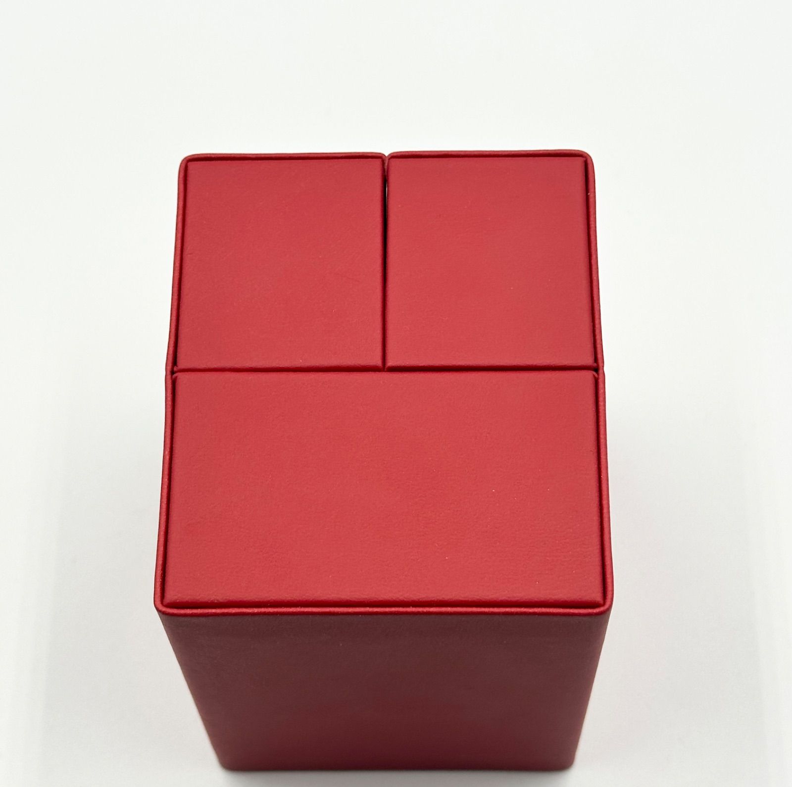 未使用に近い✨️】OMEGA オメガ 純正 赤レザー 腕時計 空箱 - メルカリ