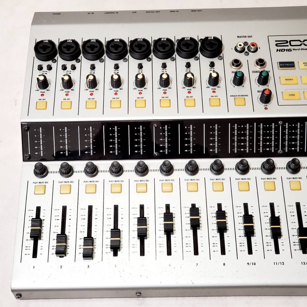 現状品・動作確認済】ZOOM HD16 マルチトラックレコーダー HDD内蔵 MTR