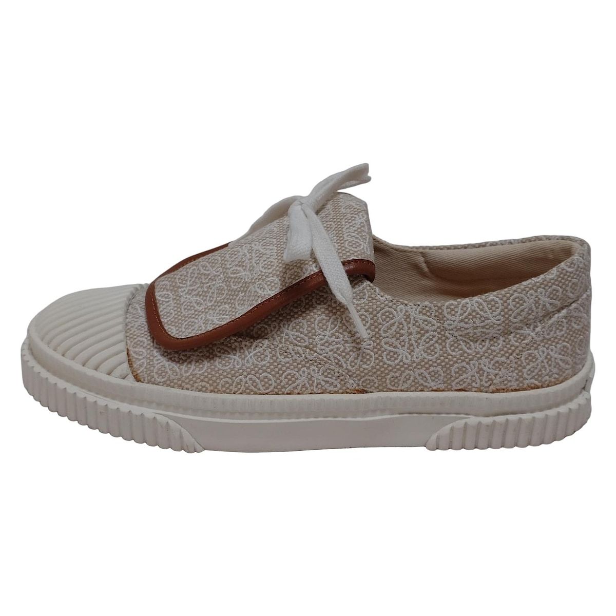 LOEWE(ロエベ) スニーカー 37 レディース - ベージュ×白×ブラウン