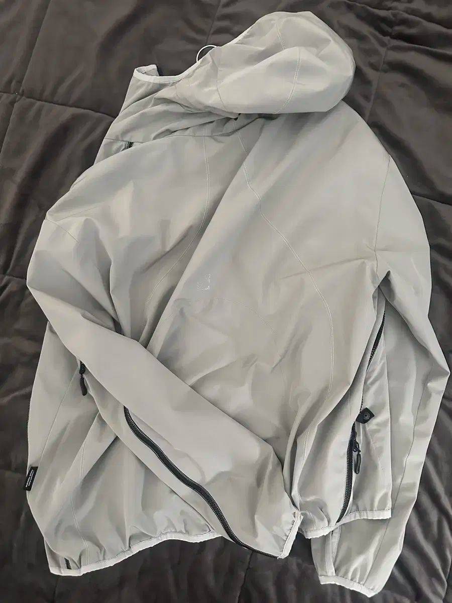 サムウェアアウトサイド ハイキングカンパニー