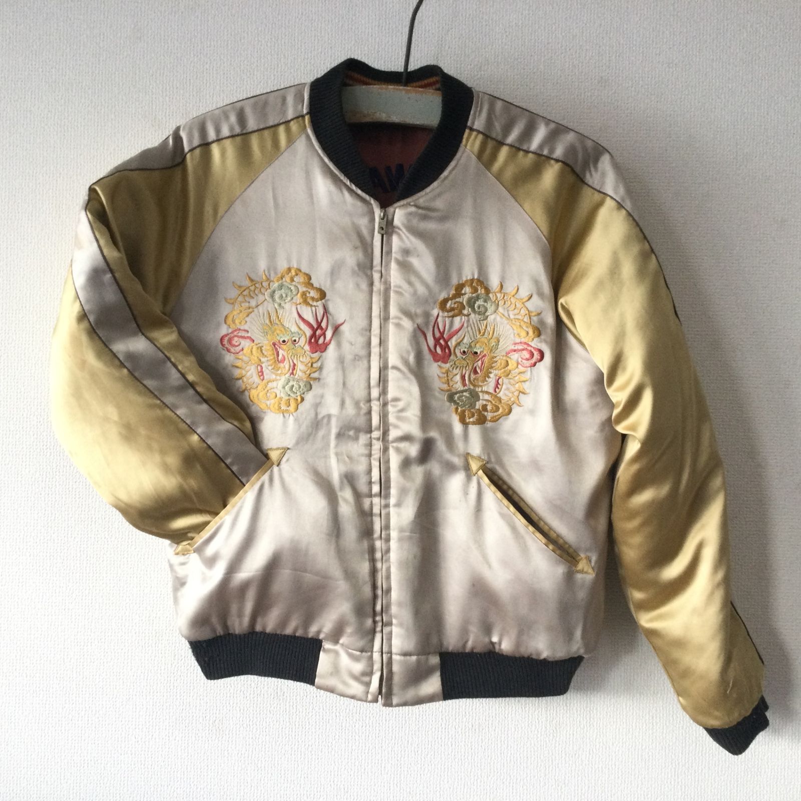 良品 テーラー東洋 スカジャン 虎 龍 蜂 立川基地 Mサイズ M18332