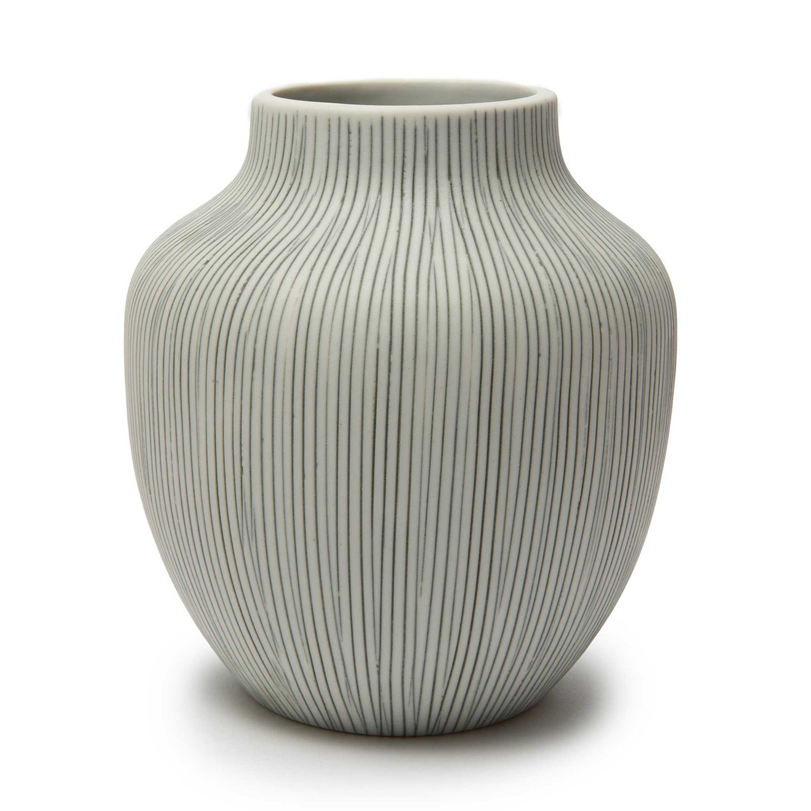 中国古美術 旧蔵 景泰藍七宝方瓶 梅・蘭・竹・菊 高浮雕鍛金 純銅 極細工 置物 中国古美術 旧蔵 景泰藍七宝方瓶 梅・蘭・竹・菊 高浮雕鍛金 純銅 極細