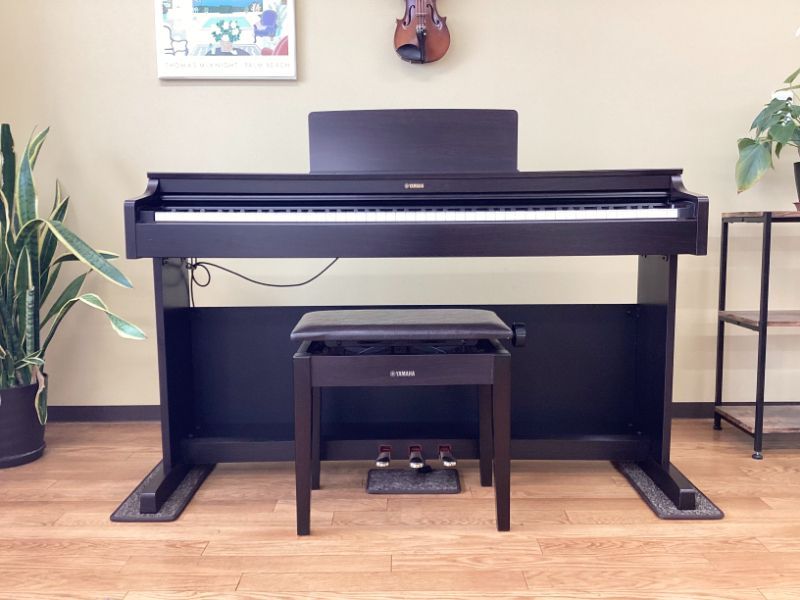 メンテナンス＆クリーニング済み ヤマハ YDP-163 R ニューダークローズウッド調 2017年製 電子ピアノ 88鍵盤 YAMAHA ARIUS アリウス 千葉 東京 神奈川 埼玉 愛知 電 の配送設置込 キーボード 電子ピアノ ピアノ 鍵盤楽器