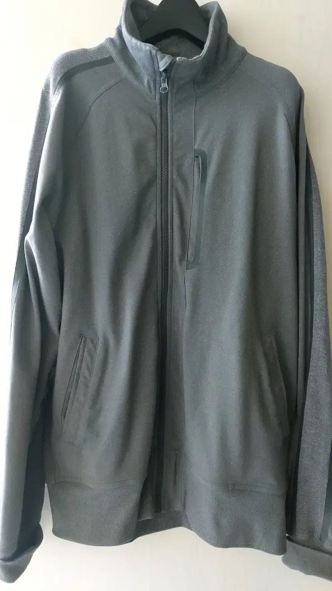 ルルレモン フィッティド パーフォマンス ジャケット - メンズ M