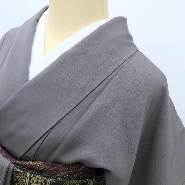 百華❀Y3677◇美品未着用 正絹 金駒刺繡 一つ紋 仕付け糸付 うさぎ 色