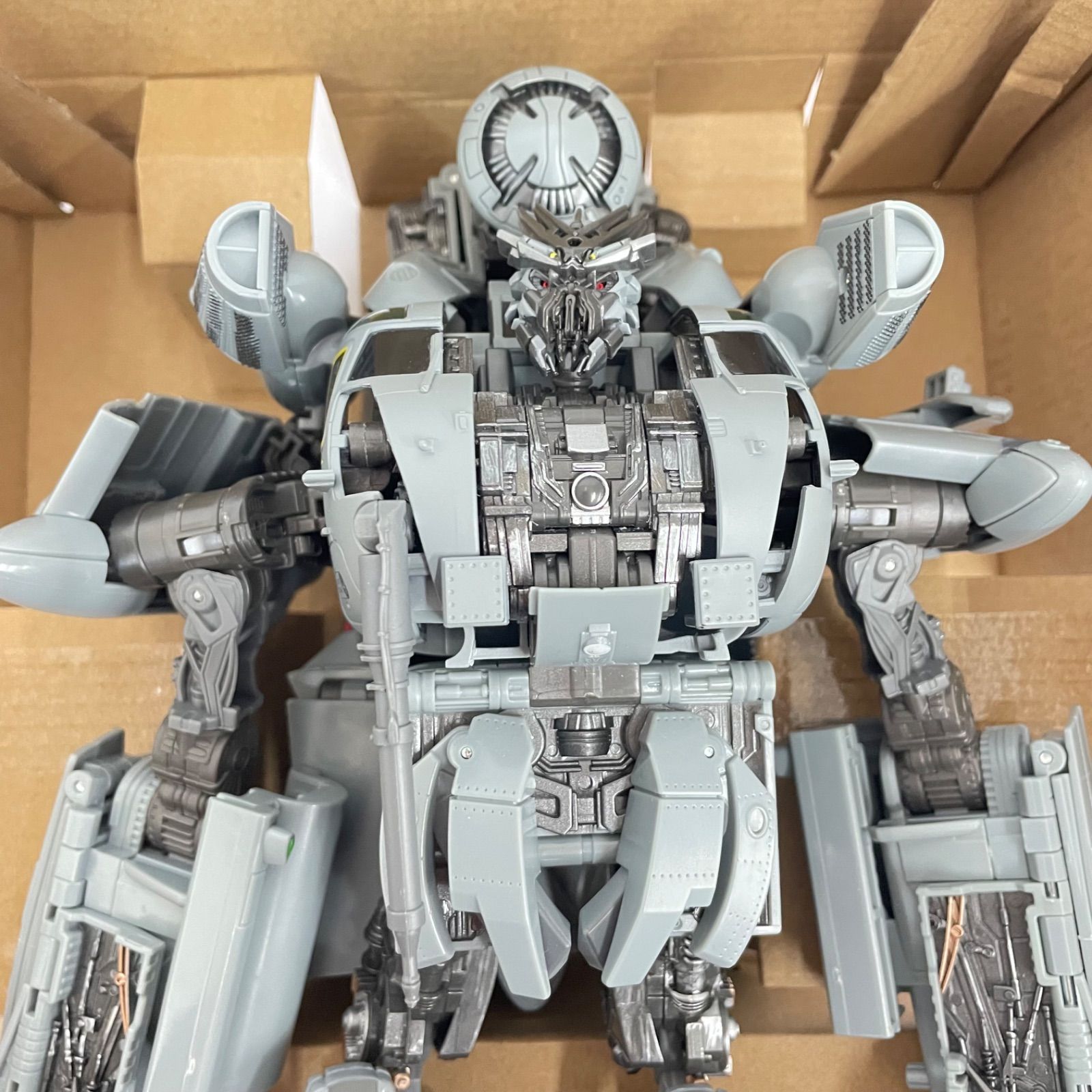 瀬戸店】トランスフォーマー MPM-13 ディセプティコン ブラックアウト