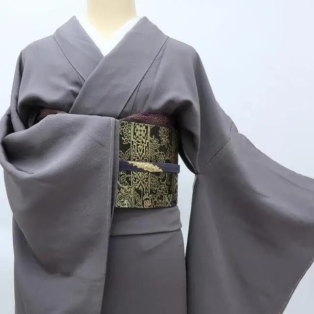 百華❀Y3677◇美品未着用 正絹 金駒刺繡 一つ紋 仕付け糸付 うさぎ 色