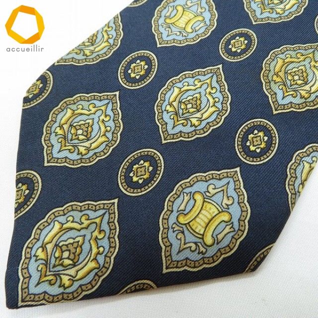 CELINE セリーヌ　ネクタイ　トリオンフ　マカダム　スーツ　シャツ　カフス CELINE セリーヌ ネクタイ トリオンフ マカダム スーツ シャツ カフス