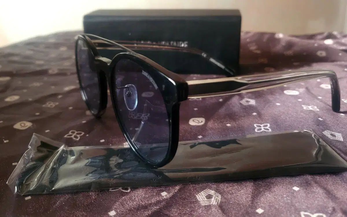  ZADIG VOLTAIRE ザディグ エ ヴォルテール ブルー ティント レンズ サングラス サングラス 小物