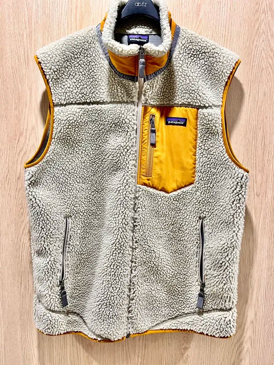 パタゴニア レトロ パイル ベスト アイボリー マスタード