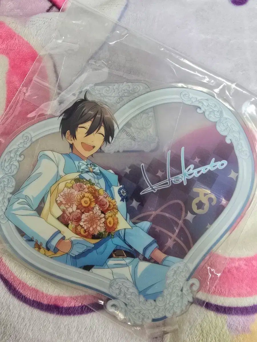 あんさんぶるスターズ 氷鷹 北斗 ハートアクリル 3周年 バッジ