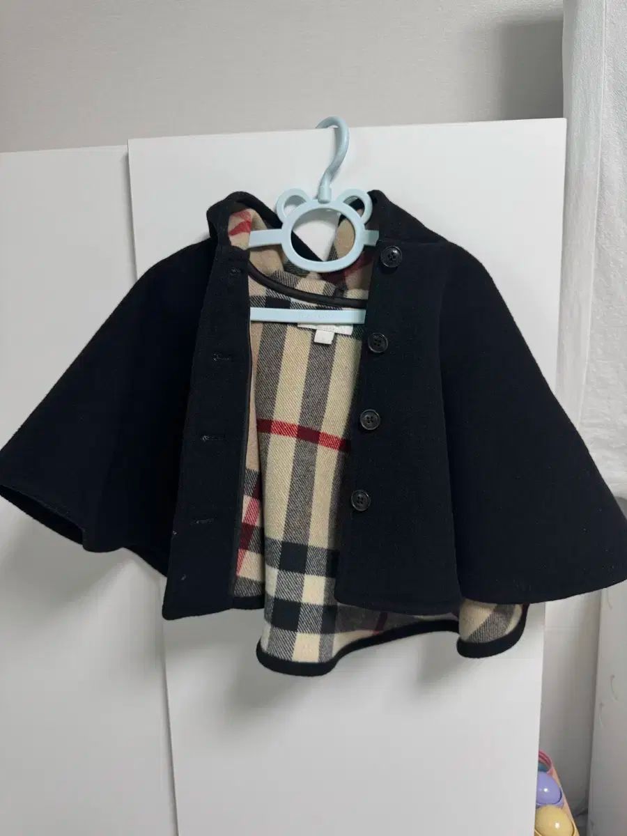 バーバリー ケープ ポンチョ ブラックM