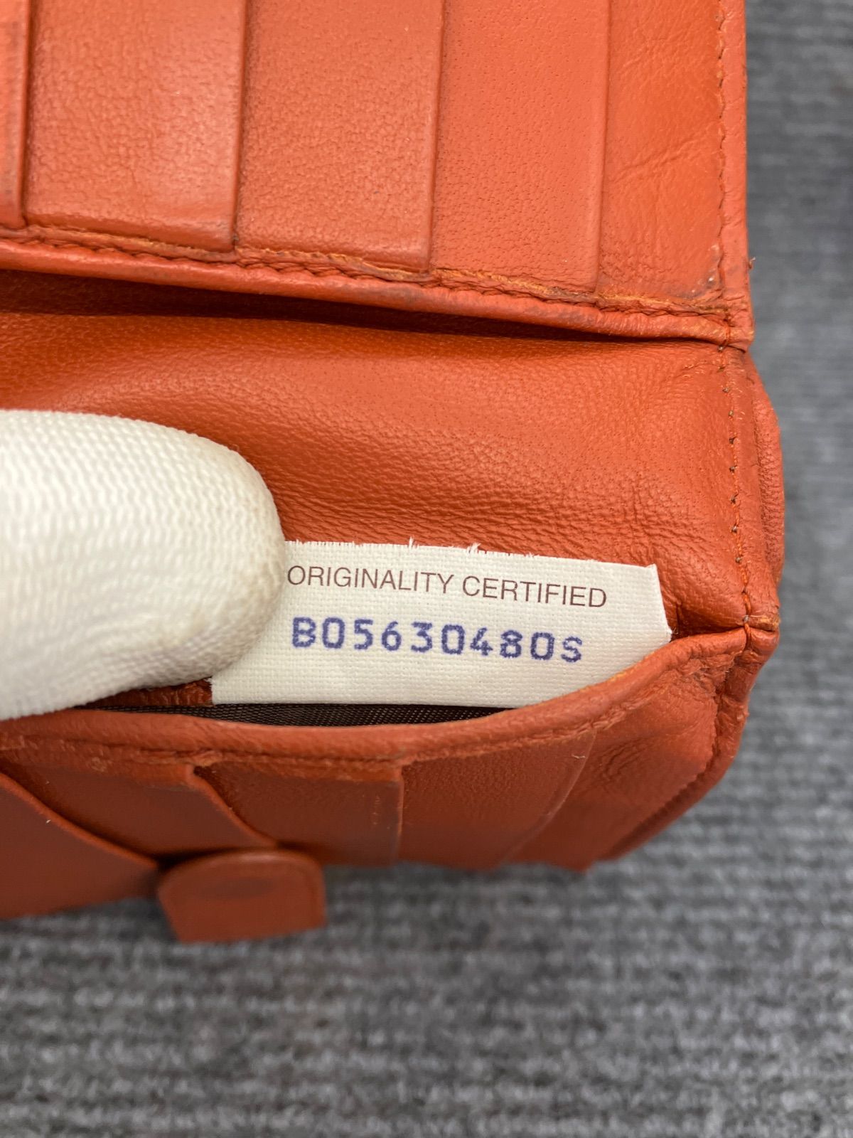 【美品】BOTTEGA ボッテガヴェネタ　ネクタイ　イントレチャート　茶色 イントレチャートレザー タイ のために メンズ で フォンデンテ