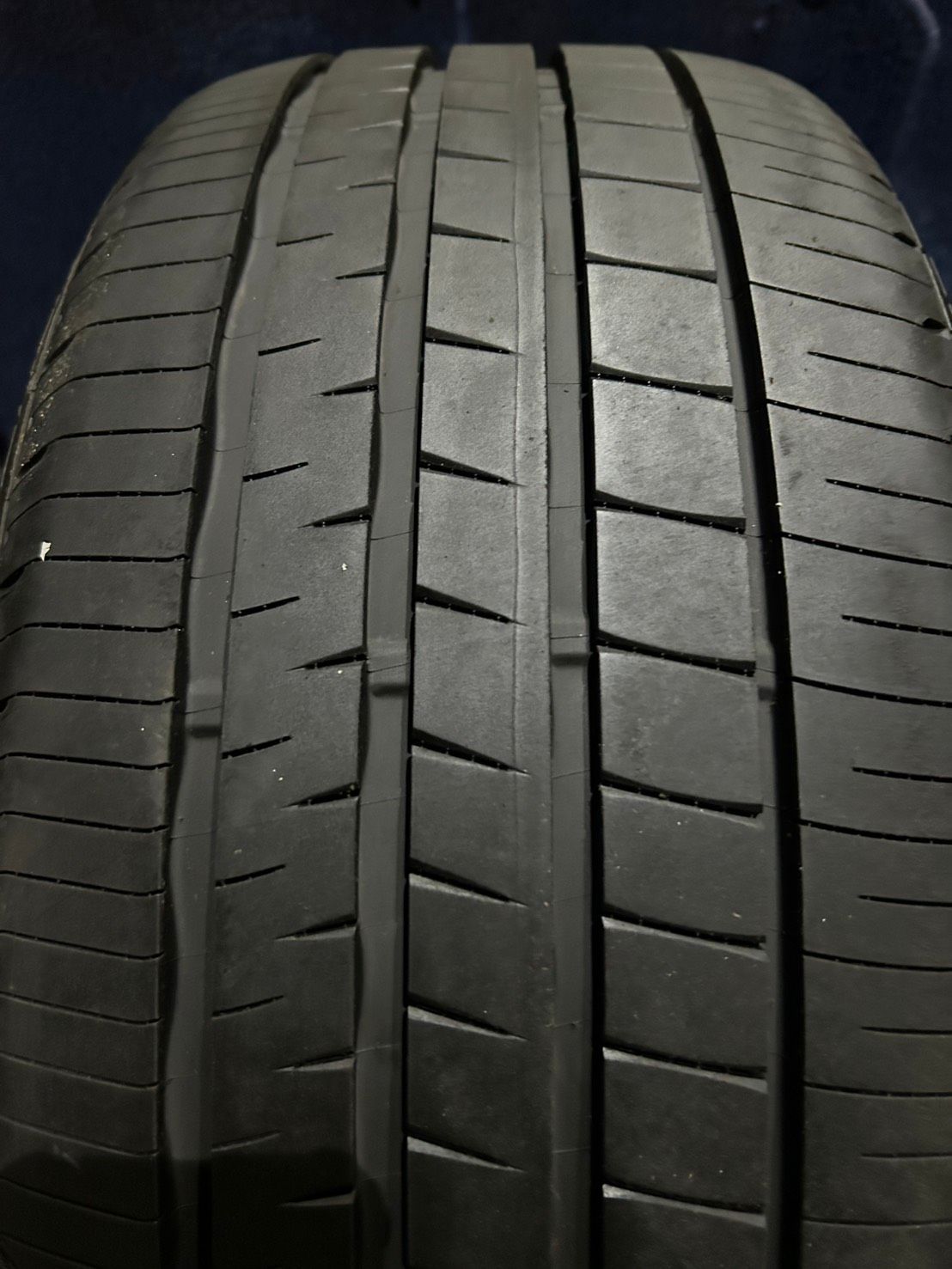 製造 溝9 5分山 DUNLOP VEURO VE 304 １本 225 40Ｒ19 ASP 3351