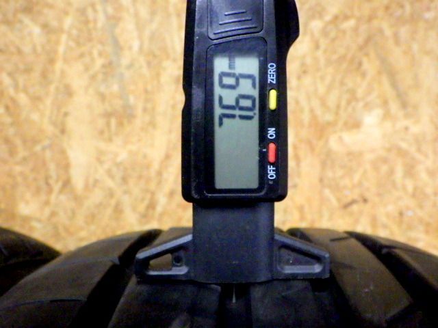 L 176 G 製造 約8部山 BS Playz PX RVⅡ 215 50 R 17 2本