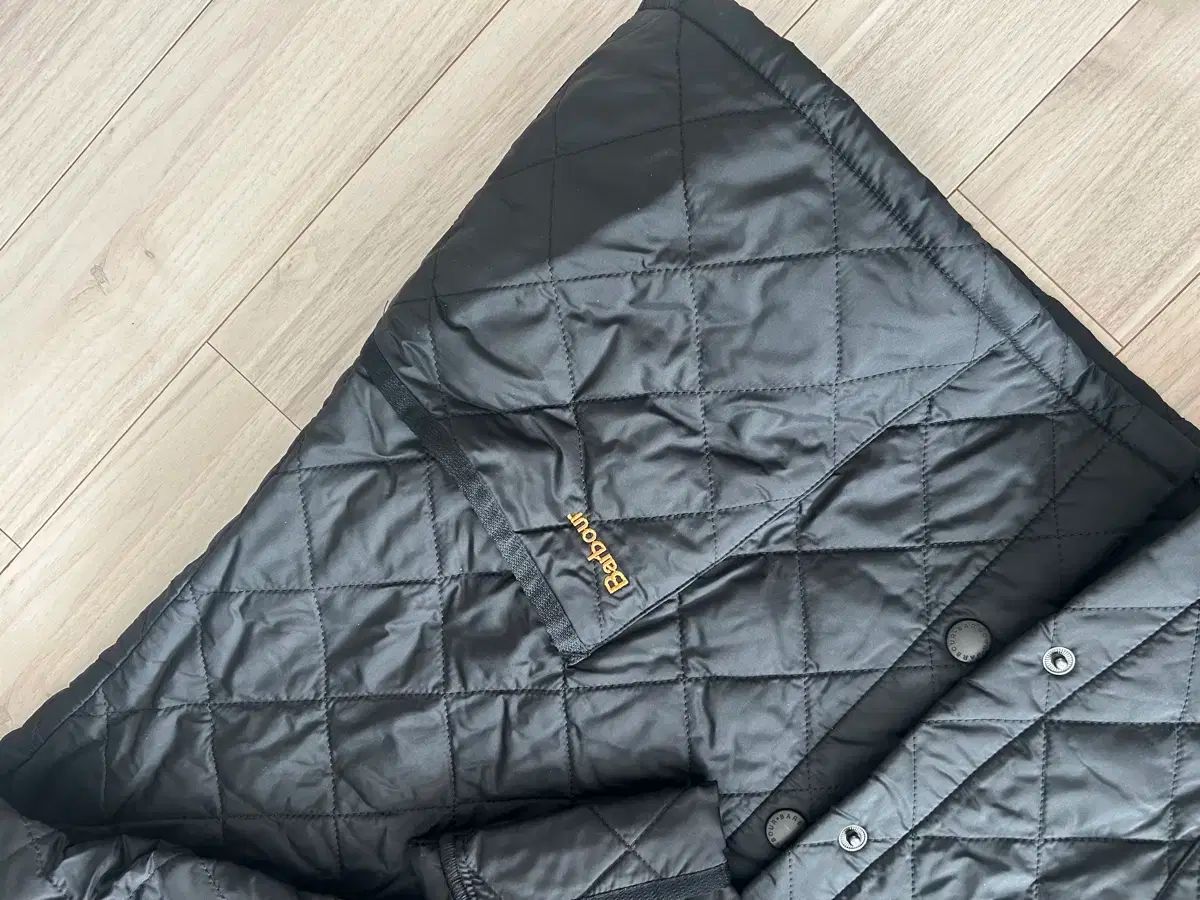 バブアーキルティングジャケット