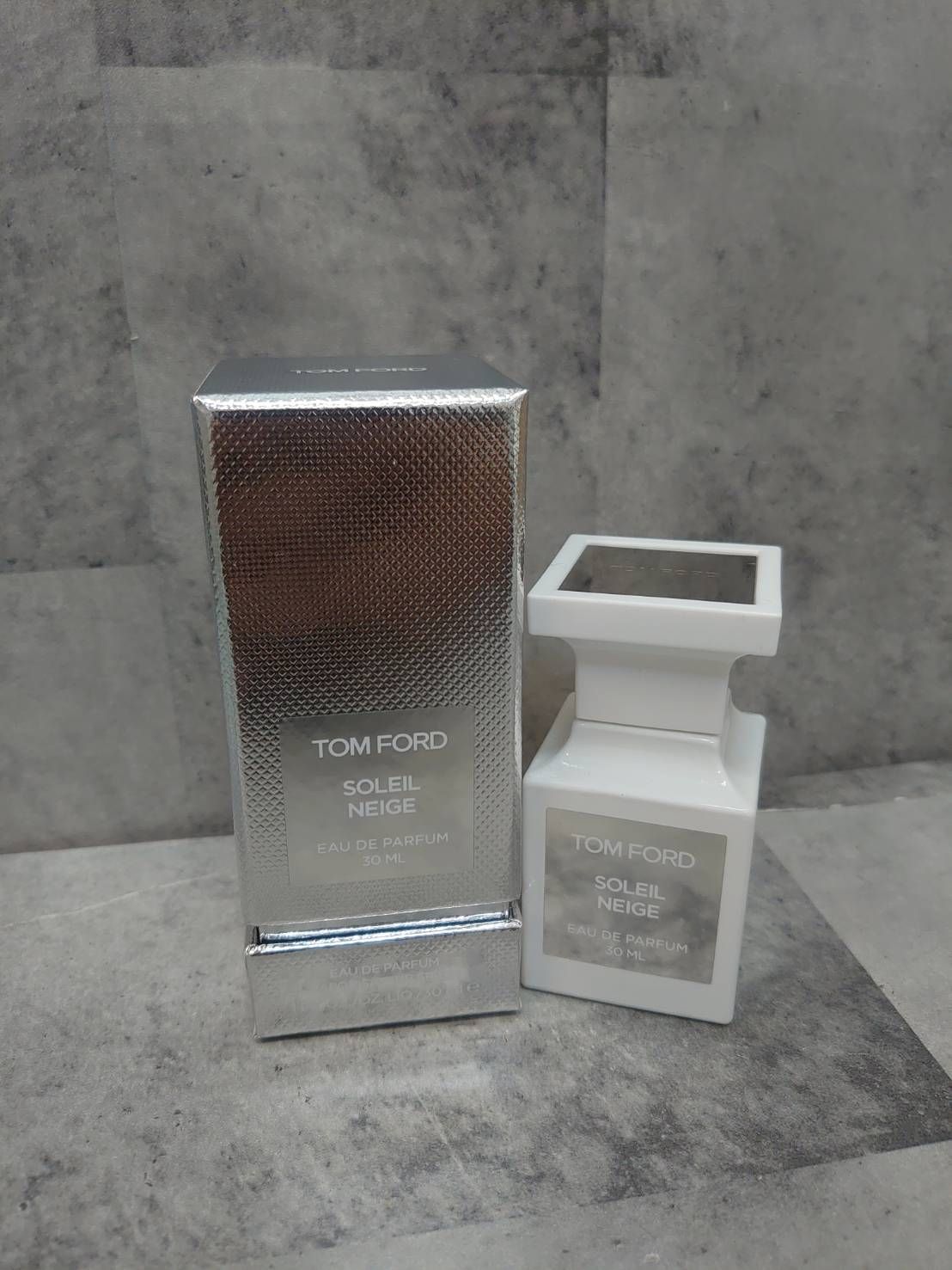 TOM FORD ソレイユ ネージュ オーデパルファン 30ml