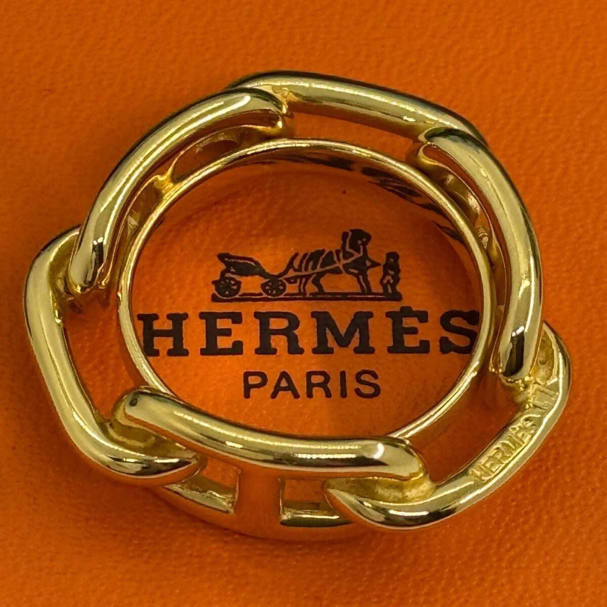 HERMES シェーヌダンクル レガート ゴールド スカーフリング 090877