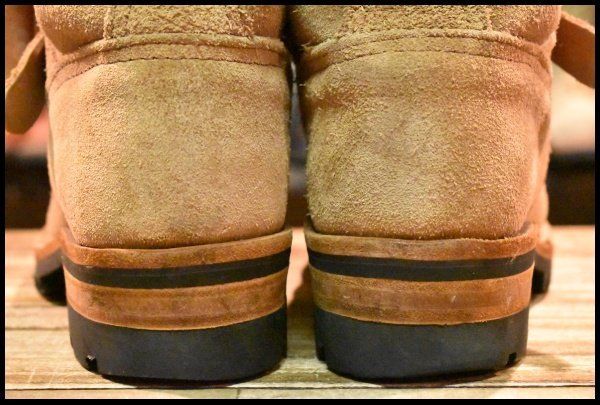 ベージュ ブーツ