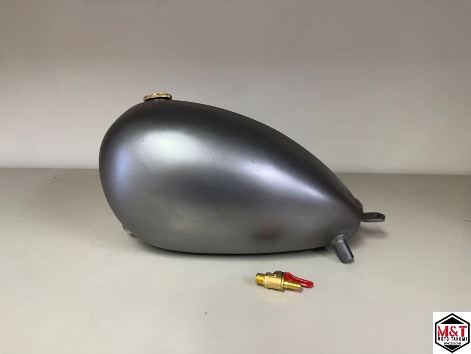 T-8 ハーレー用 汎用品 ピーナッツタンク ガスタンク チョッパーナロー 