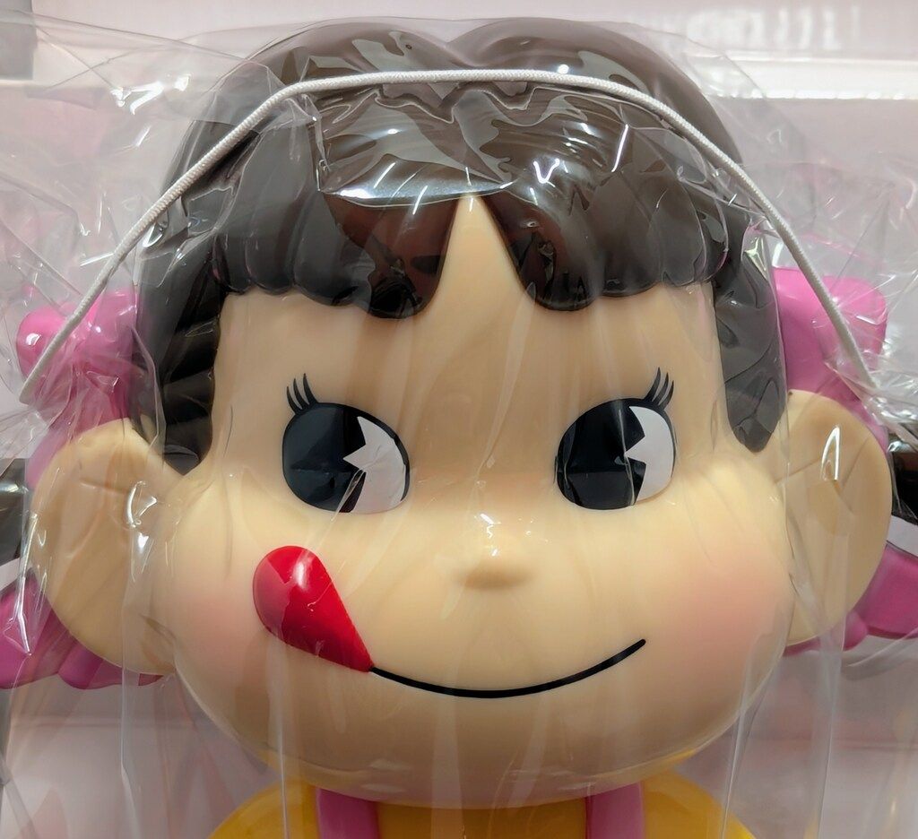 不二家 卓上ペコちゃん ペコちゃん首振り ピンクのオーバーオール