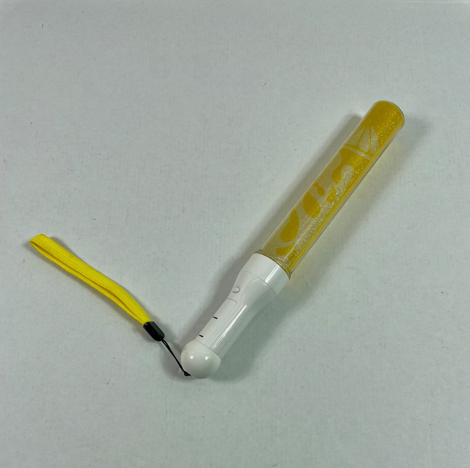 A2035・M!LK 吉田仁人 ペンライト 動作確認済み 電池付属なし - メルカリ