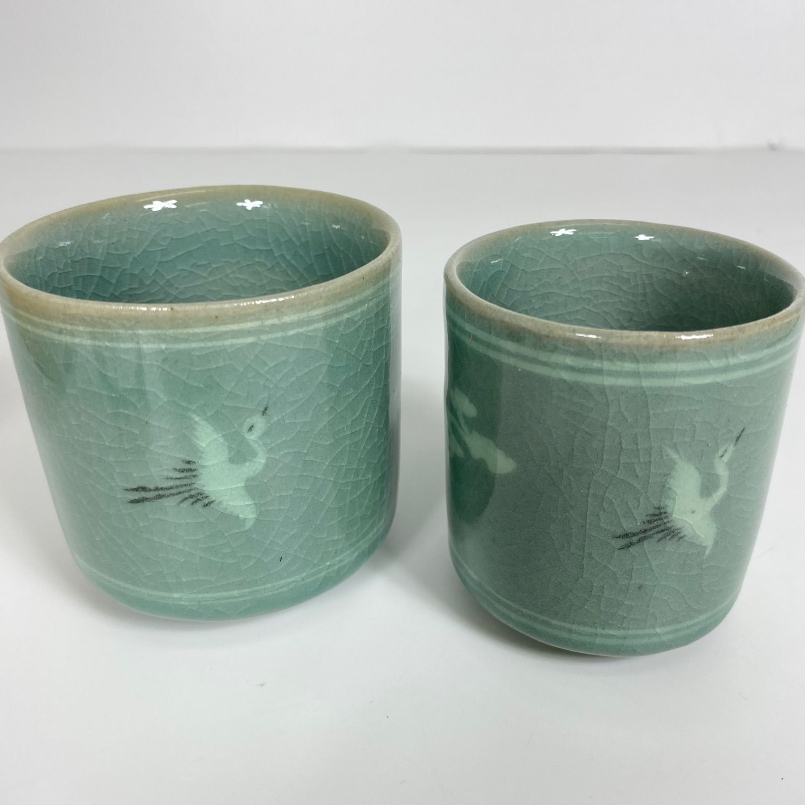 東南陶磁研究所 古堂 趙斗彦 作 青磁 湯呑 ペア 鶴文様 共箱付 作家物