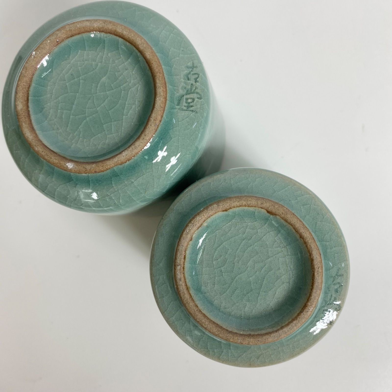 東南陶磁研究所 古堂 趙斗彦 作 青磁 湯呑 ペア 鶴文様 共箱付 作家物