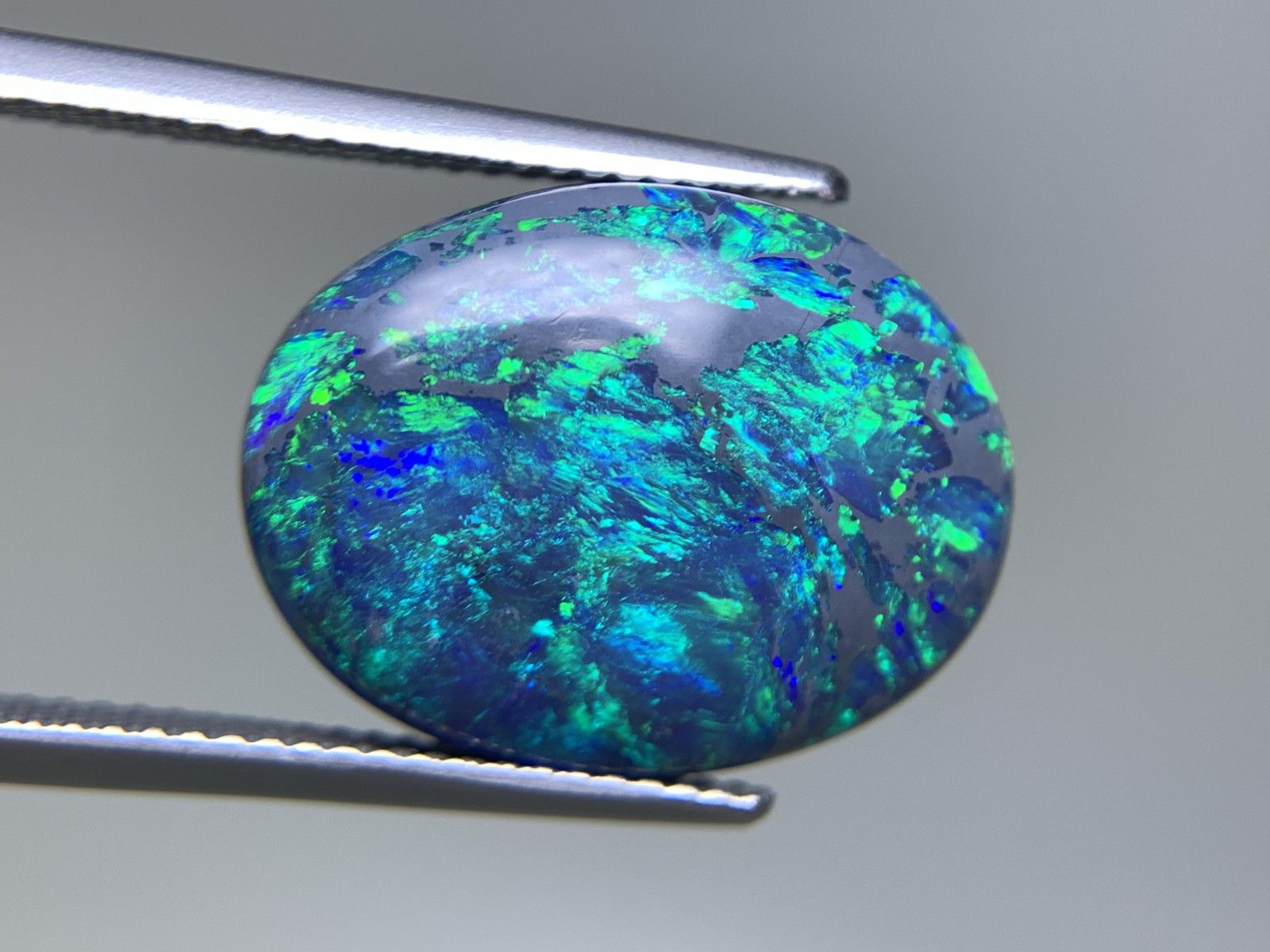 ブラックオパール