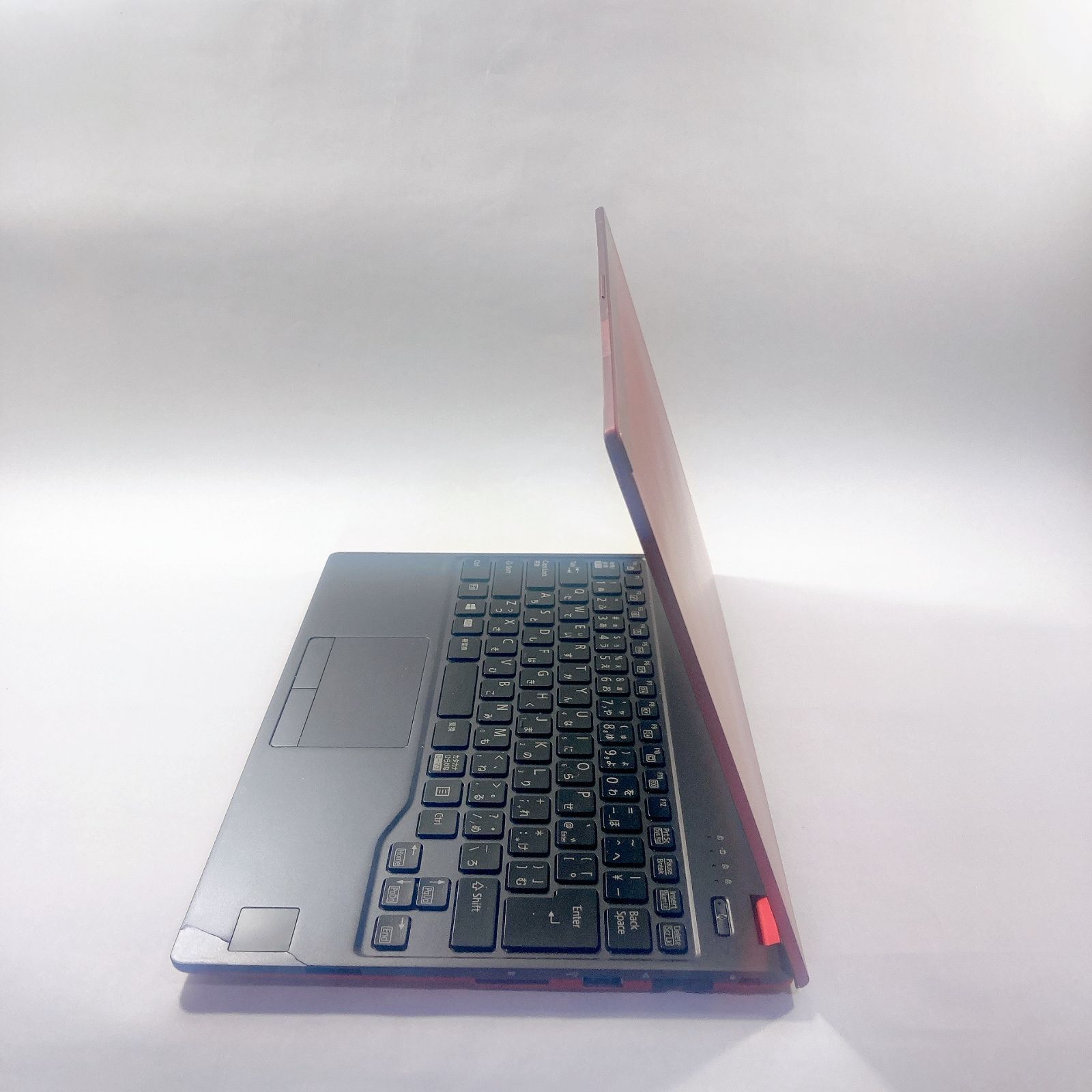 526✨赤/爆速SSD新品 /薄型軽量 /Office付き✨すぐ使えるノート